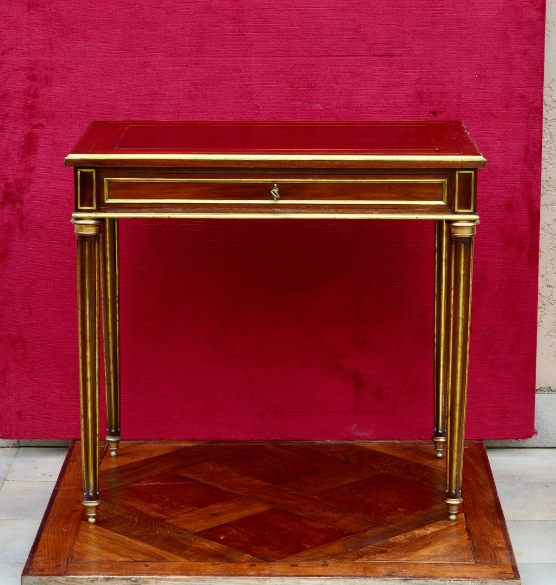 Bureau En Acajou De Style Louis XVI époque 19ème Siècle 