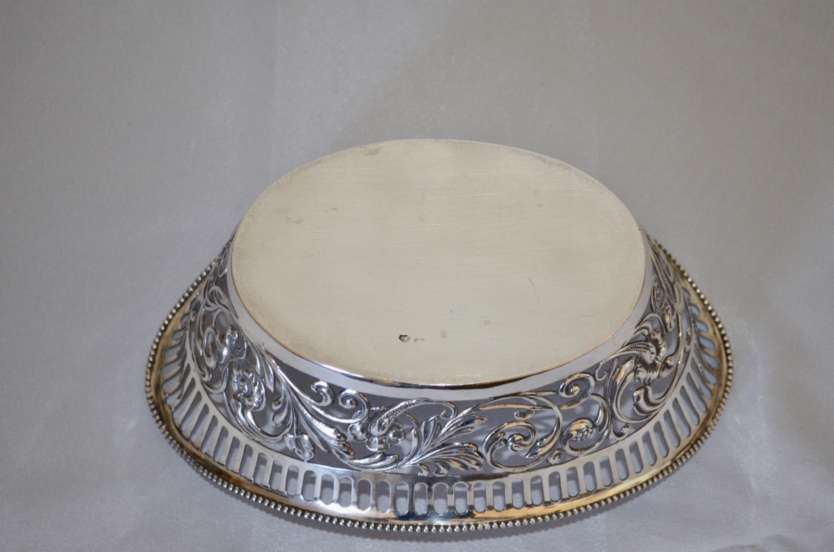 19th Century Dutch Solid Silver Bread Basket -photo-4