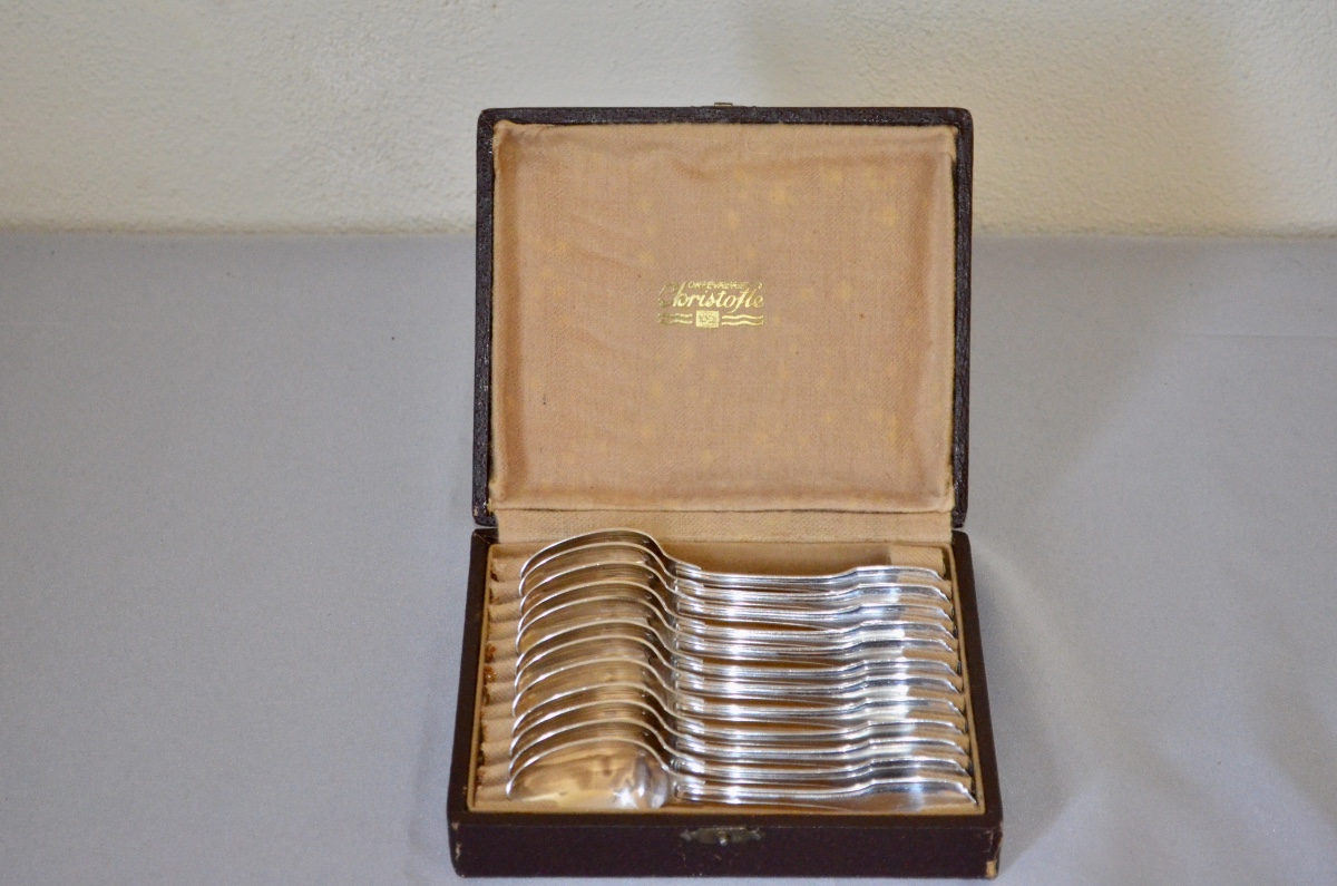 Set Of 12 Solid Silver Dessert Spoons From Christofle -photo-7