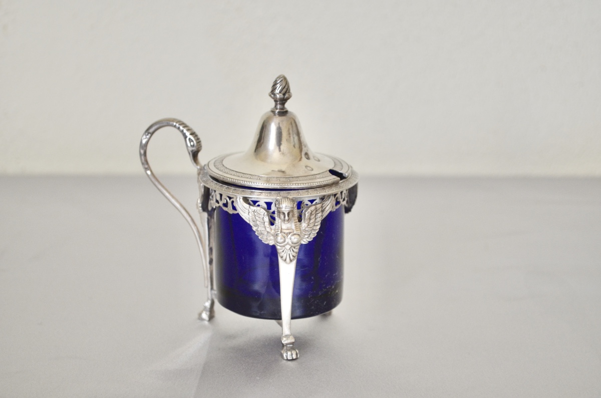 Solid Silver Mustard Pot, Late 18th Century-photo-2