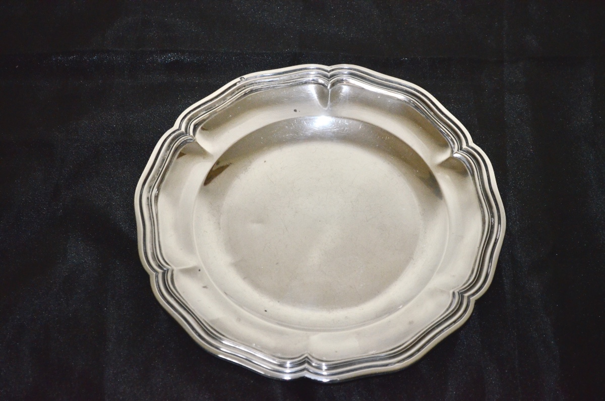 Plate In Sterling Silver, Late 19th Century