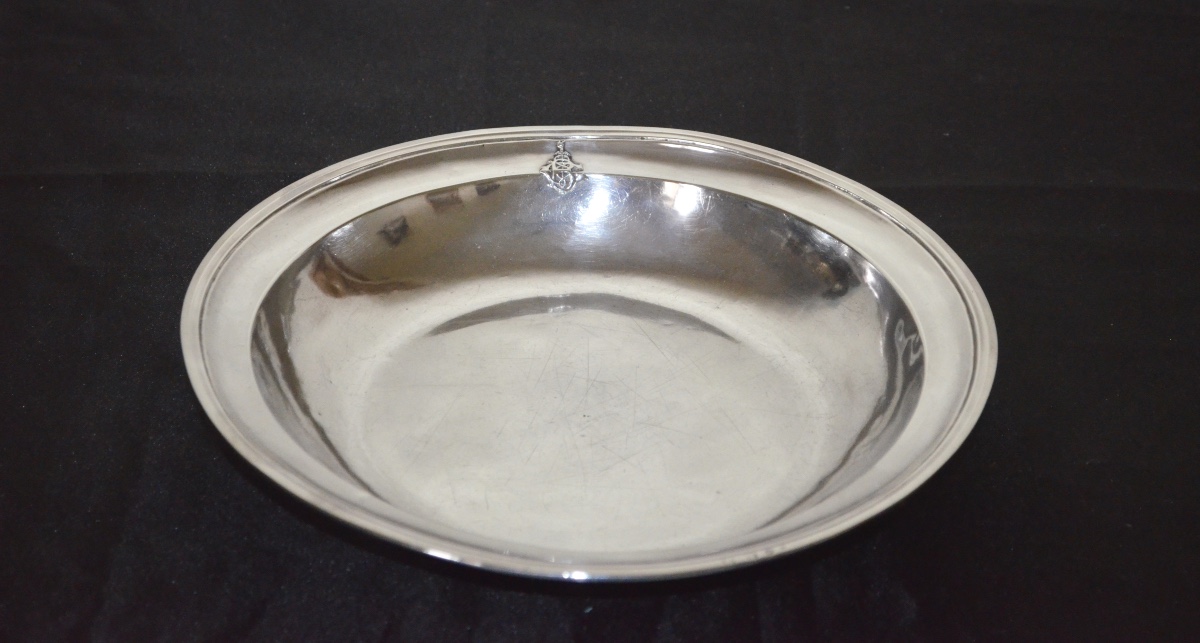 Plat creux en argent massif fin 18eme siècle 