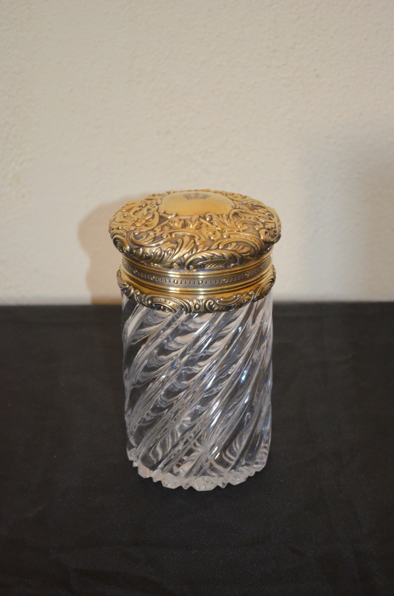Grand pot en cristal et vermeil 19eme siècle 