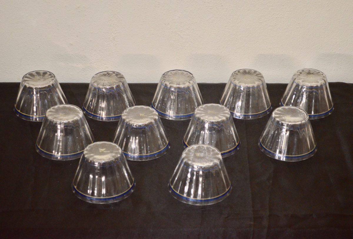 Suite de 11 coupelles en verre de DAUM début 20eme siècle -photo-5