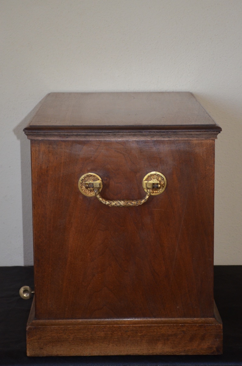 Display Cabinet For A Puiforcat Cutlery Set, Made Of Walnut, Late 19th Century -photo-2