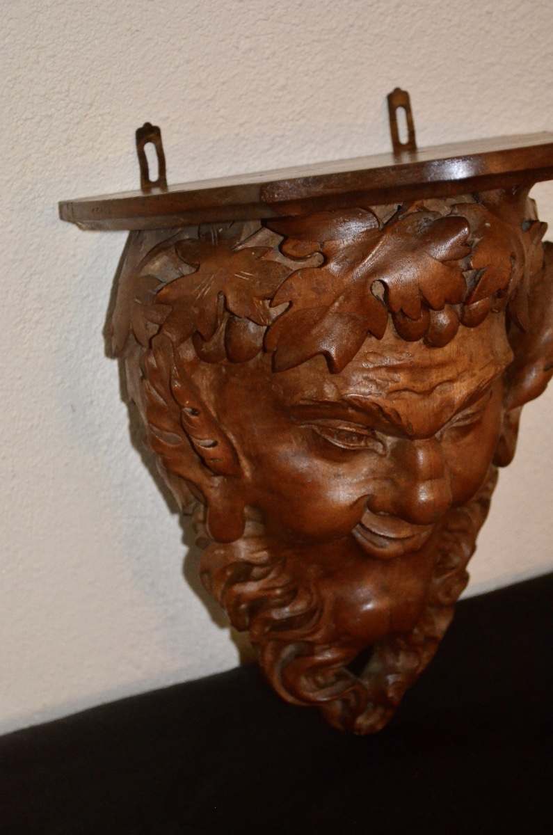 19th-century Wall-mounted Saddle With A Faun Motif -photo-2