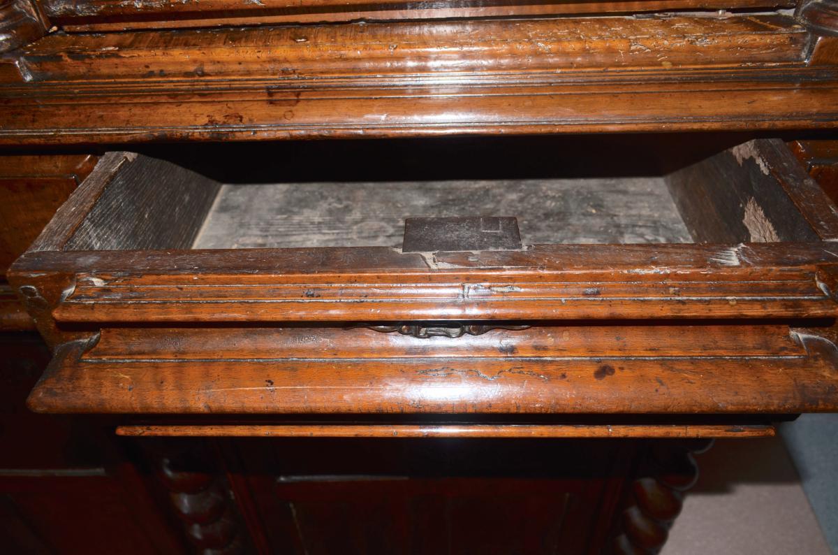 Buffet 2 Corps In Walnut Of The 17th Century-photo-8