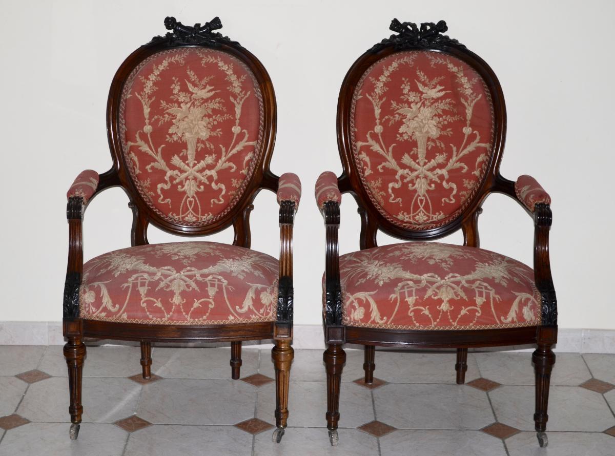 Paire De Fauteuils A Médaillon d'époque Napoléon III En Palissandre 