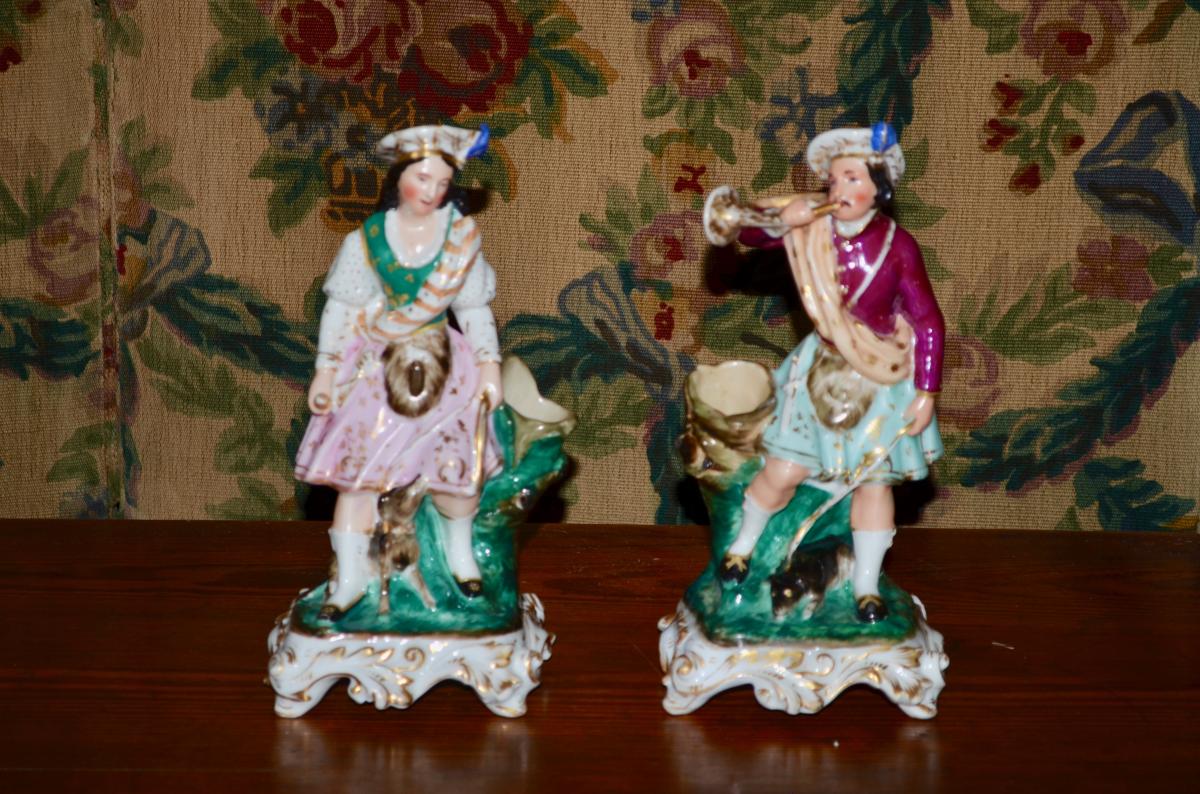 Couple Of Porcelain Characters Old Paris 19th Century