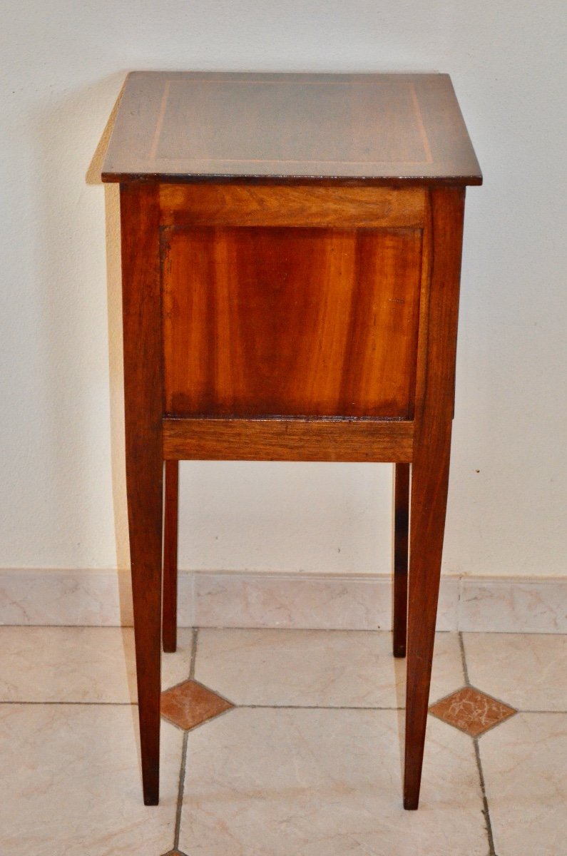 Late 18th Century Mahogany Bedside Table-photo-3