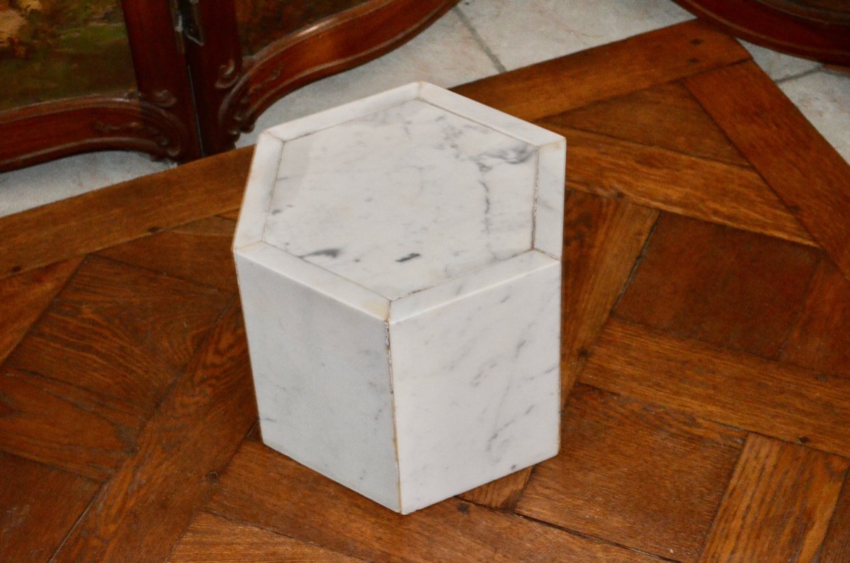 White Marble Base Early 20th Century-photo-1