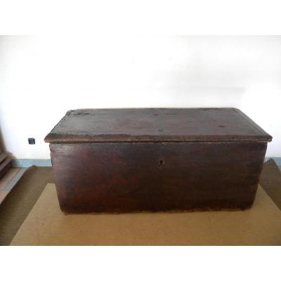 Great Chest In Walnut 17th Century From