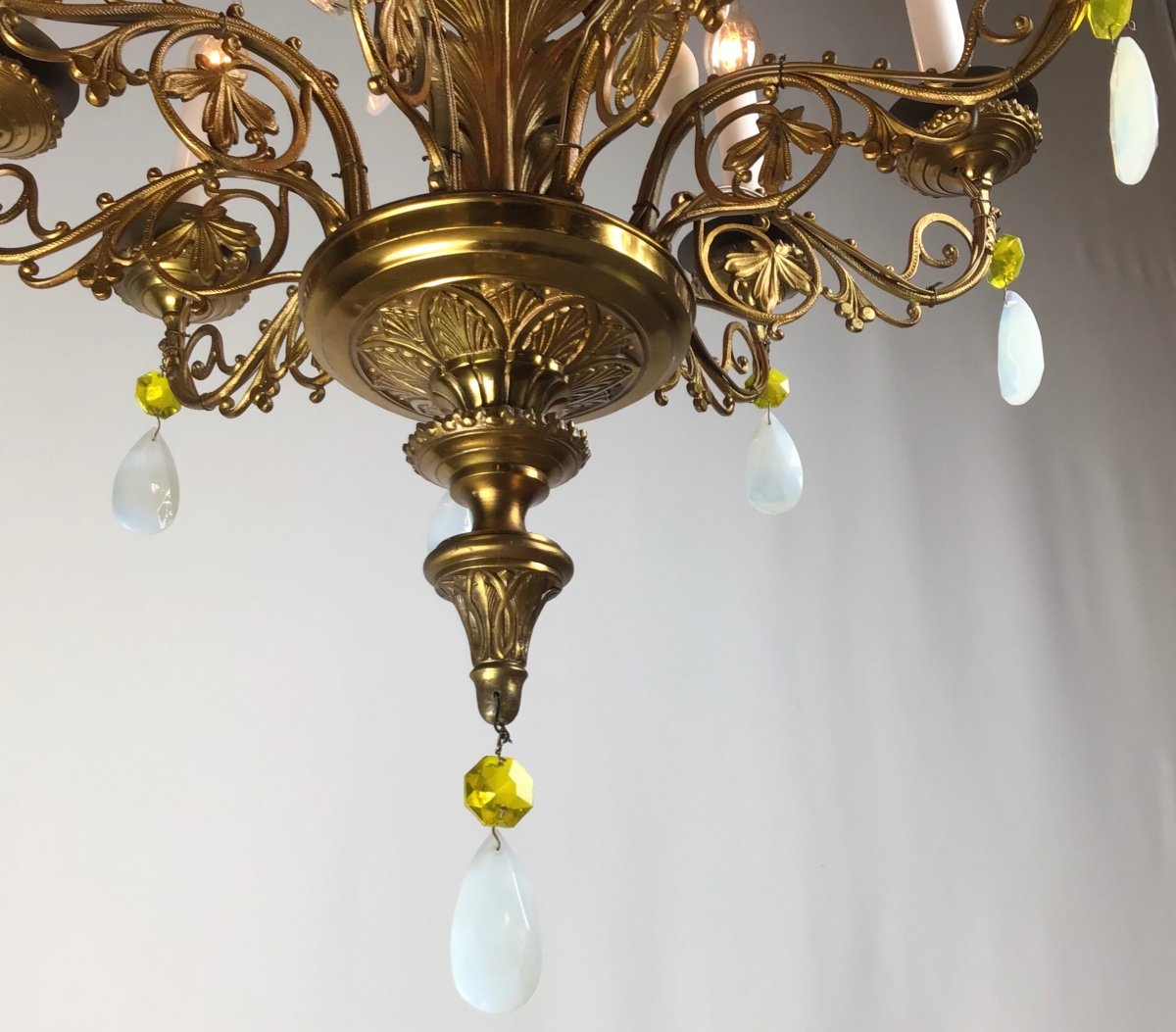 Gothic 15-light Chapel Chandelier With Opaline Crystals And églomisé Glass Flowers-photo-4