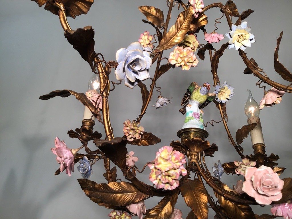 Chandelier 1930 Flowers Bird In Saxe Porcelain Louis XV Gilded Tole Structure And Leaves-photo-3