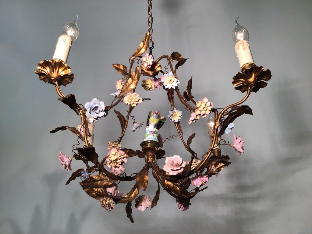 Chandelier 1930 Flowers Bird In Saxe Porcelain Louis XV Gilded Tole Structure And Leaves-photo-4