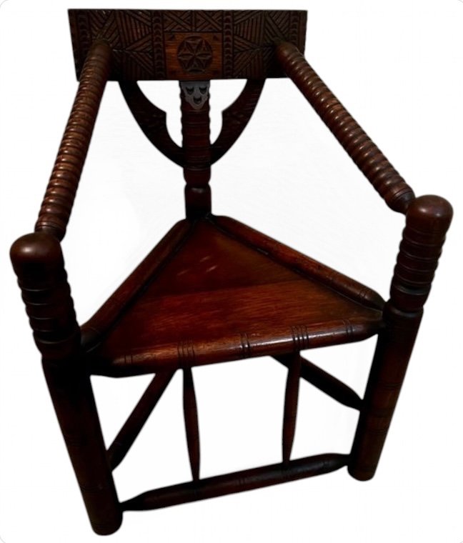 19th Century Northern European Tripod Armchair In Solid Oak Arts & Crafts