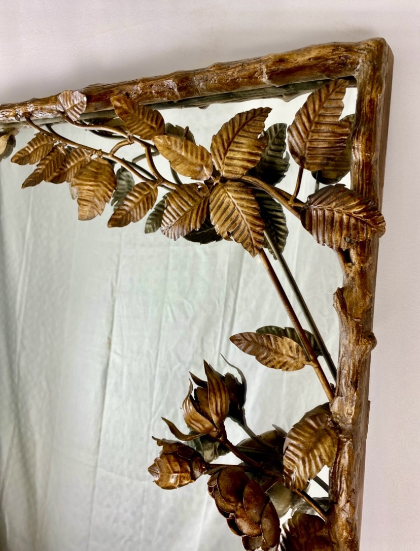 Miroir italien milieu XXeme à décor de branchages feuillages et fleurs -photo-1