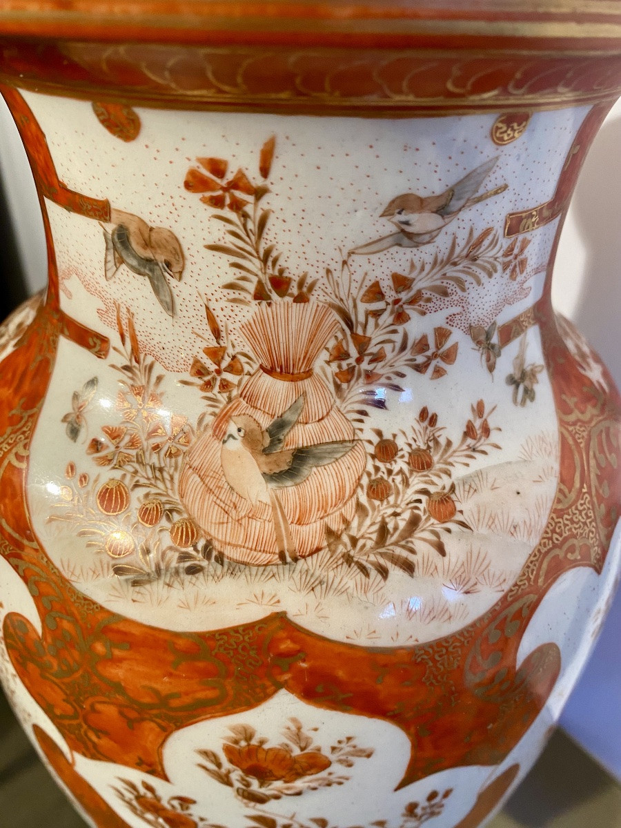 Japanese Kutani Porcelain Vase, Meiji Period, Iron Red And Gold -photo-2