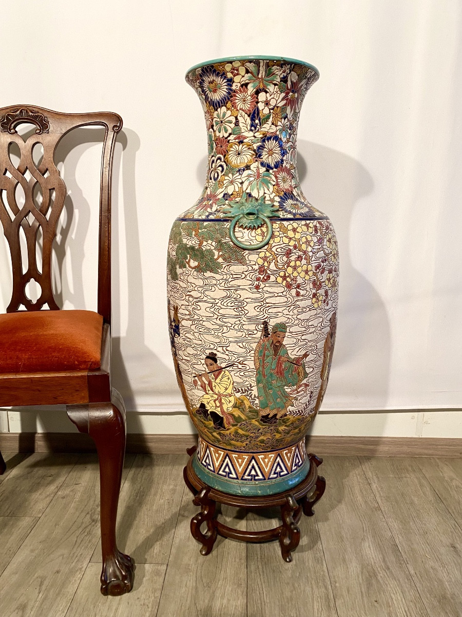 Large Signed Vietnamese Vase Bien Hoa On A Pedestal, Vietnam, Taoism 