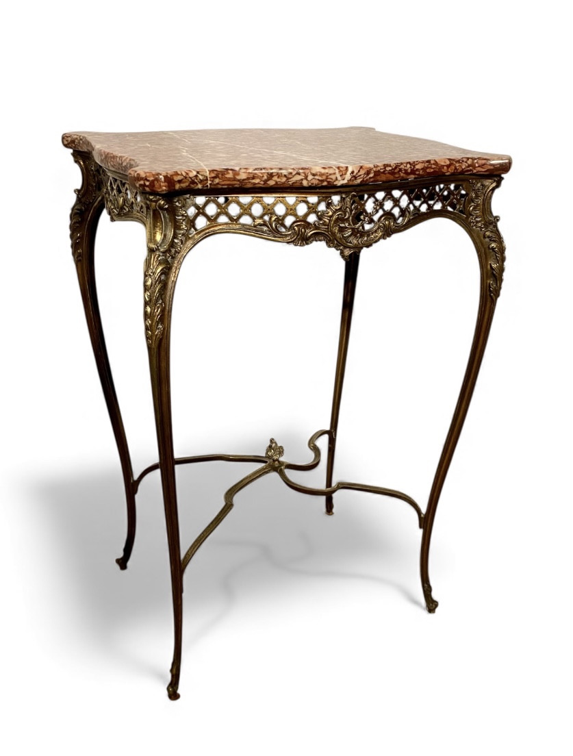 Louis XV Rocaille Bronze And Marble Side Table, 19th Century 