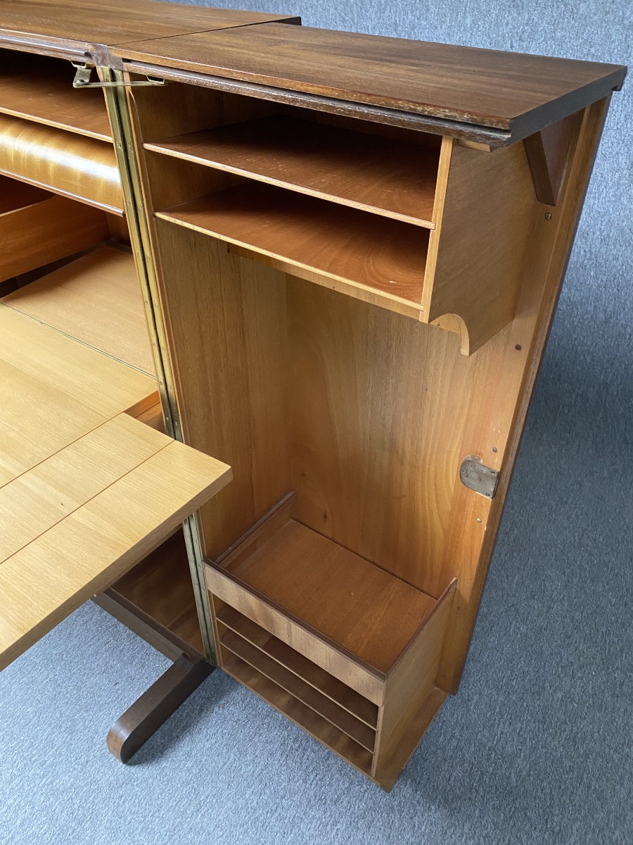 Bureau "Magic in a Box" 1950 Mummenthaler & Meier Desk Suisse escamotable et ultra compact-photo-4