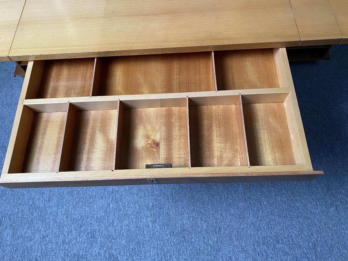 Bureau "Magic in a Box" 1950 Mummenthaler & Meier Desk Suisse escamotable et ultra compact-photo-6