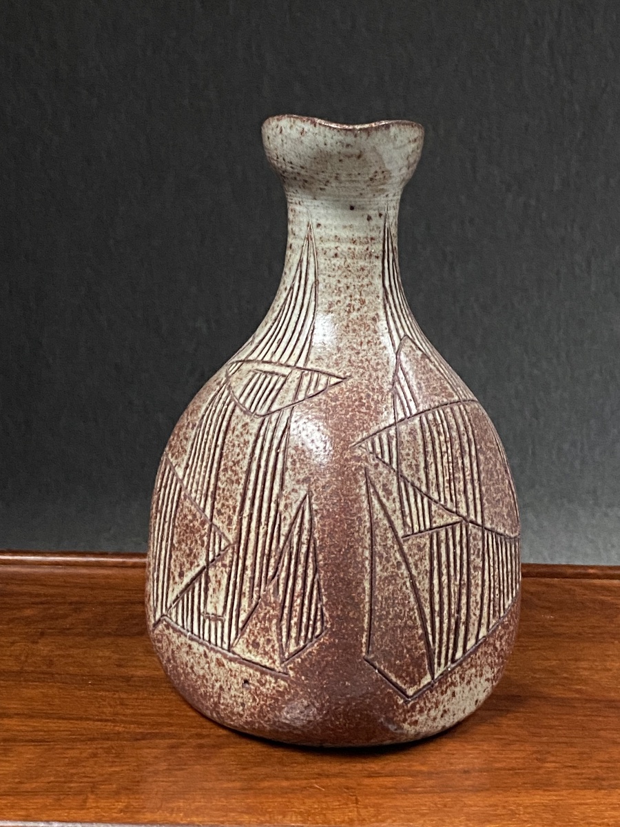 Large Accolay Ceramic Pitcher With Geometric Incised Design—in Perfect Condition-photo-3