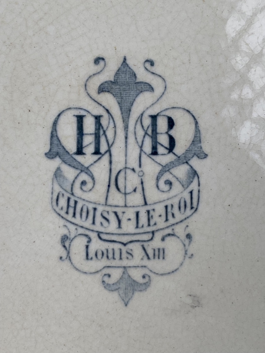 Partie de service de table en faïence Terre de Fer Louis XIII HB Choisy-le-Roi fin XIXe siècle -photo-2