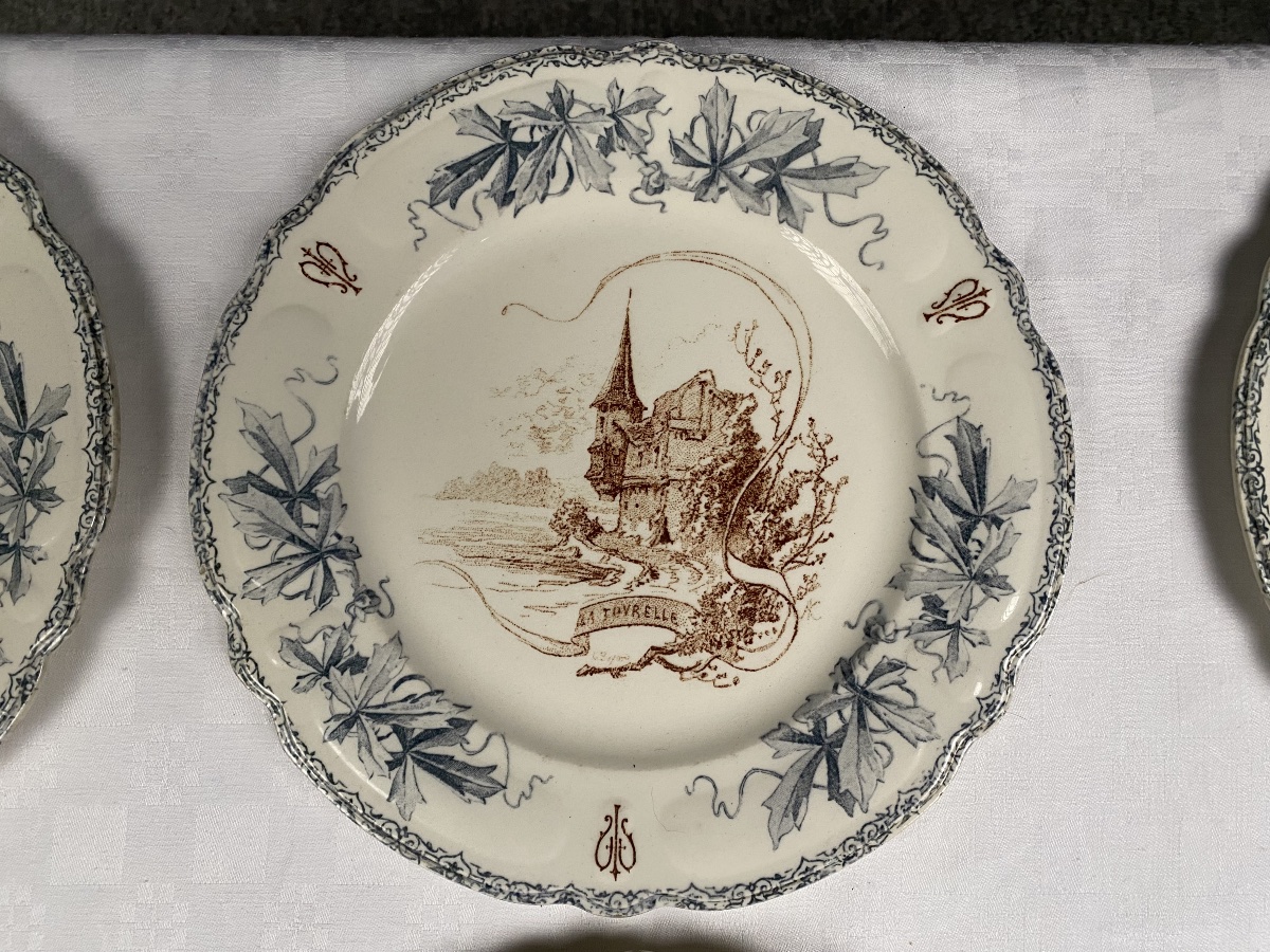 Partie de service de table en faïence Terre de Fer Louis XIII HB Choisy-le-Roi fin XIXe siècle -photo-4
