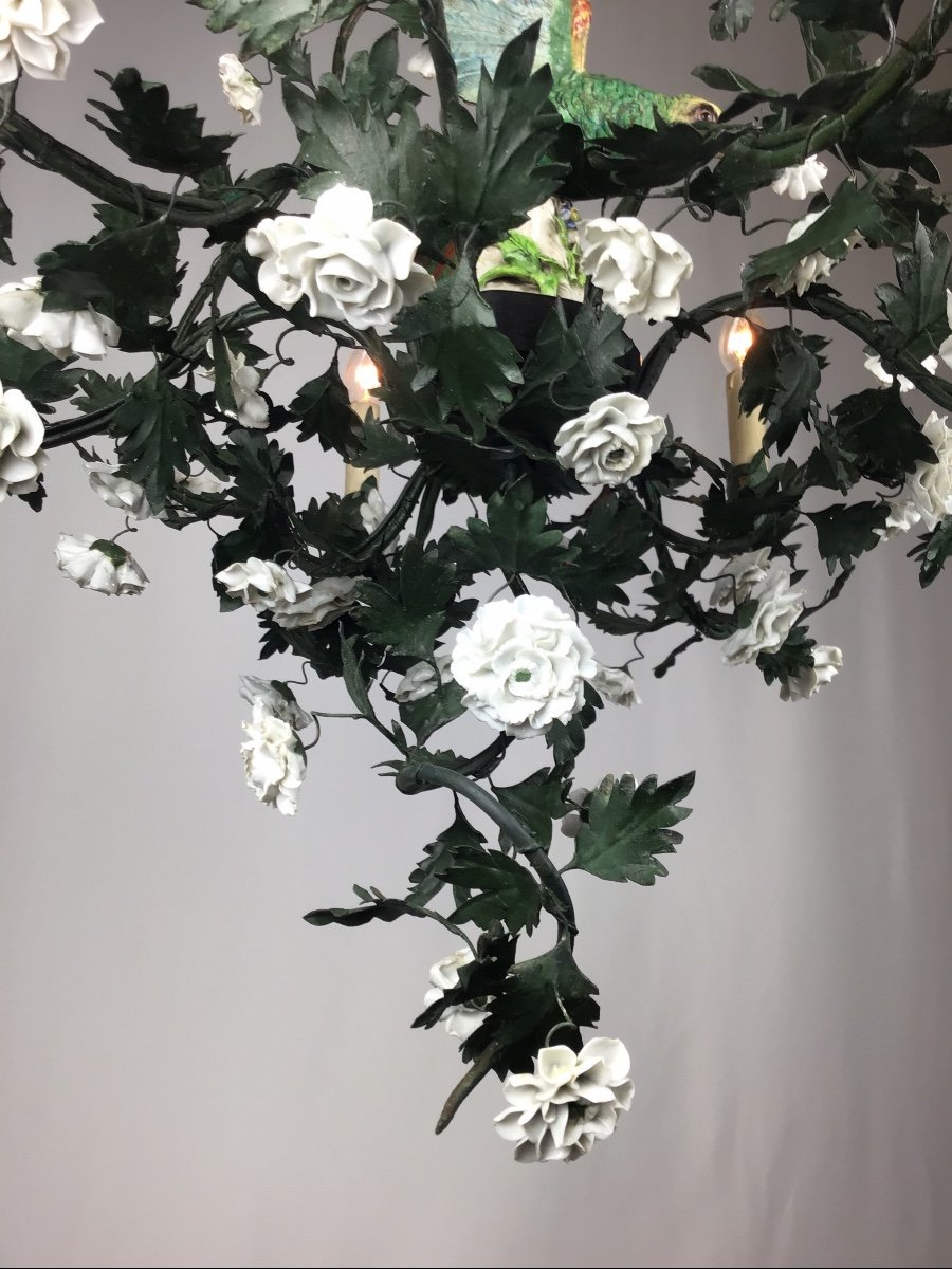 1930 Large Old Chandelier Parrot Bird And Porcelain Flowers Green Lacquered Metal Structure-photo-6