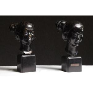 Paire de bronzes Saïgonaise et Laotienne cadeau protocolaire Indochine 1953