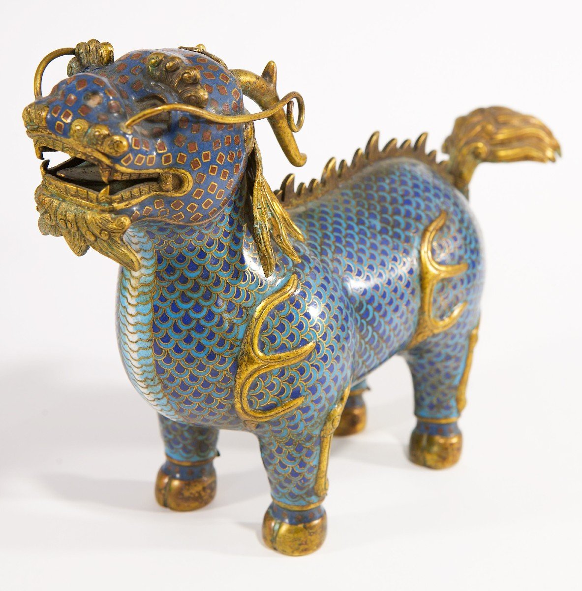 Paire De Qilin En Cloisonné Et Reposant Sur Des Bases En Bois-photo-4