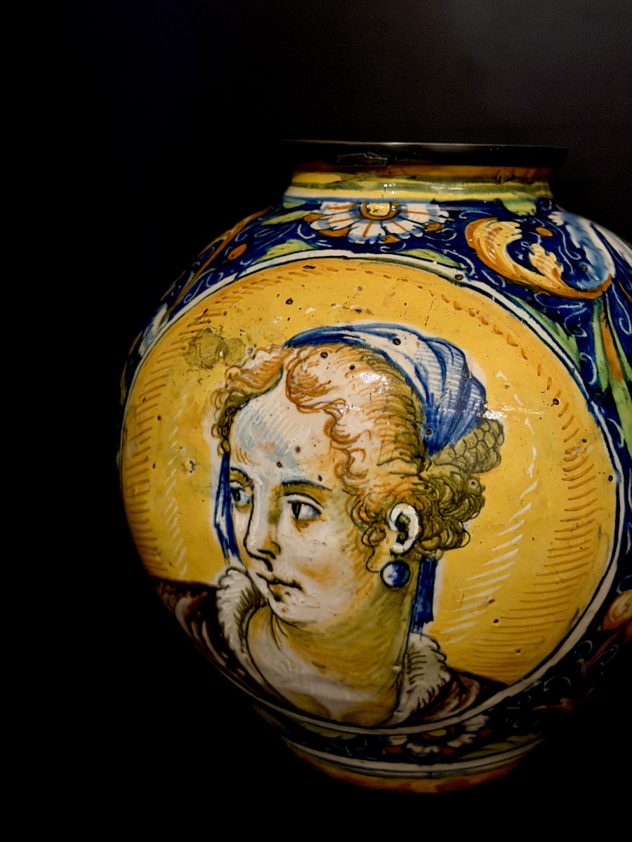 Large Polychrome Majolica Apothecary Jar With Renaissance-style Motifs, Italy, 16th Century-photo-2
