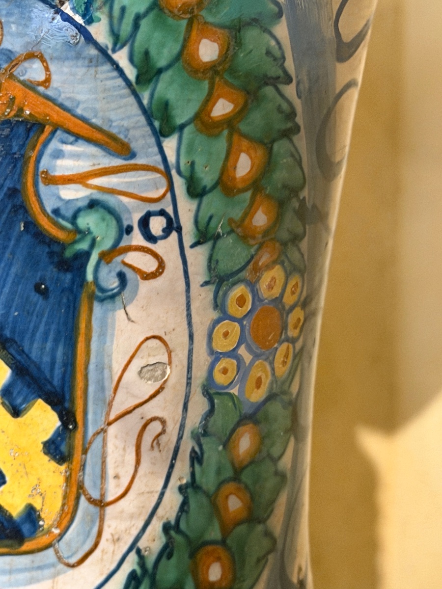 Albarello d’apothicaire en faïence polychrome à décor héraldique, Italie, XVIe siècle-photo-2