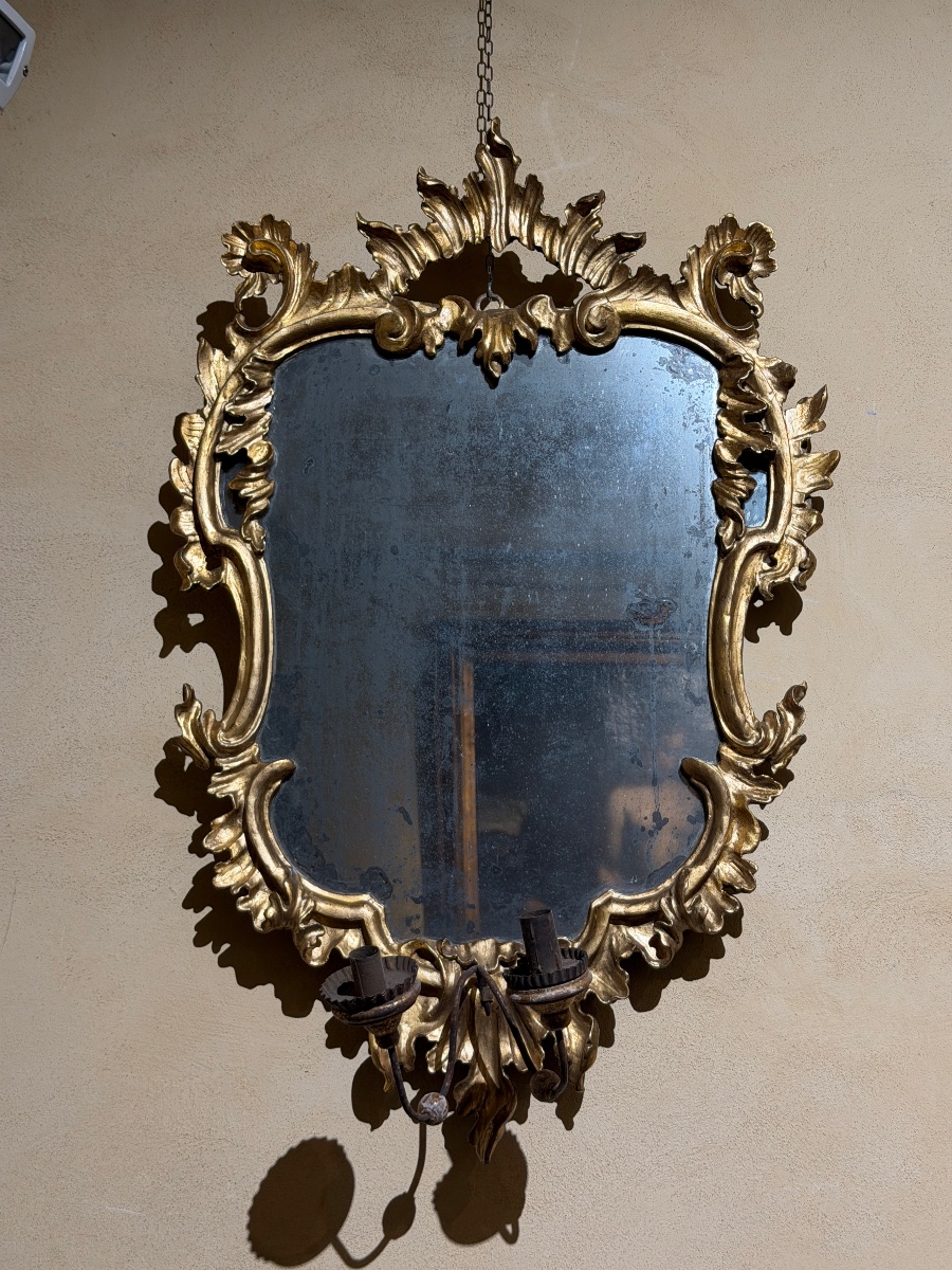 Miroir Vénitien Louis XV en Bois Sculpté et Doré – XVIIIe Siècle