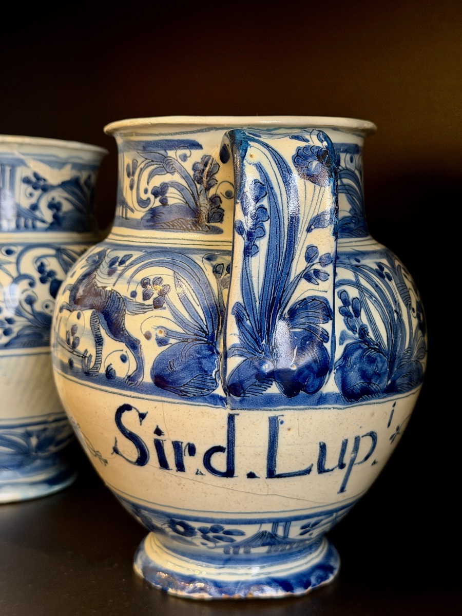 Paire de pots de pharmacie en faïence de Savone, période calligraphique, XVIe siècle-photo-4