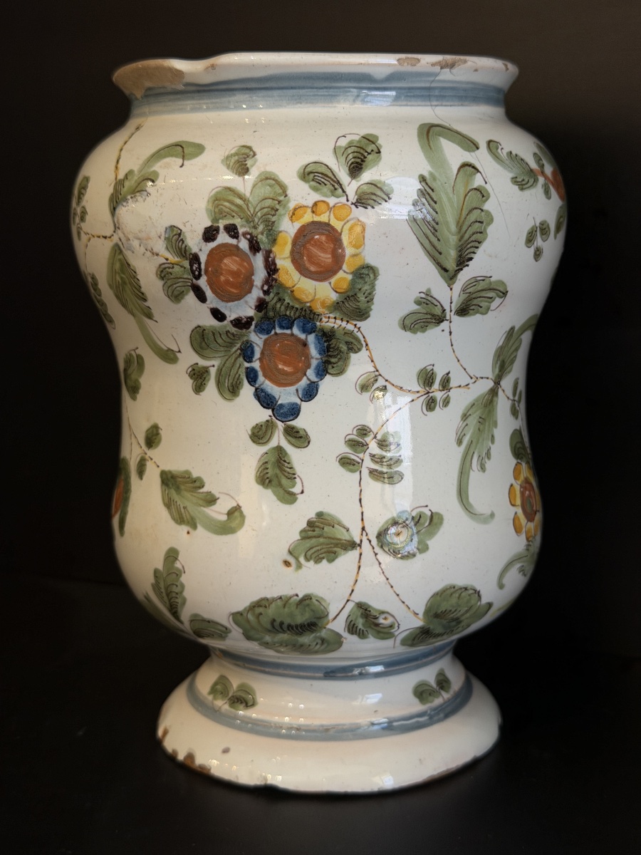 Albarello en faïence de Pesaro à décor floral polychrome, XVIIIe siècle