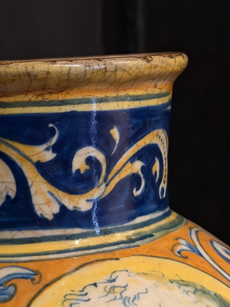 Rare vase en majolique de Faenza à décor polychrome, XVIe siècle-photo-2