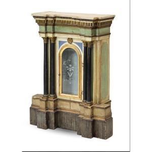 Tabernacle en bois peint et doré à colonnes ébonisées, XIXe siècle