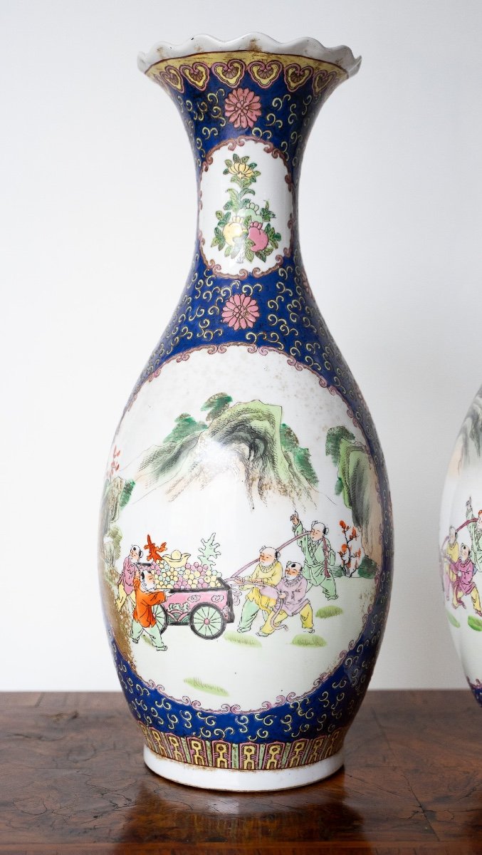 Paire d'Anciens Vases Chinois En Porcelaine Bleue Et Blanche -photo-3