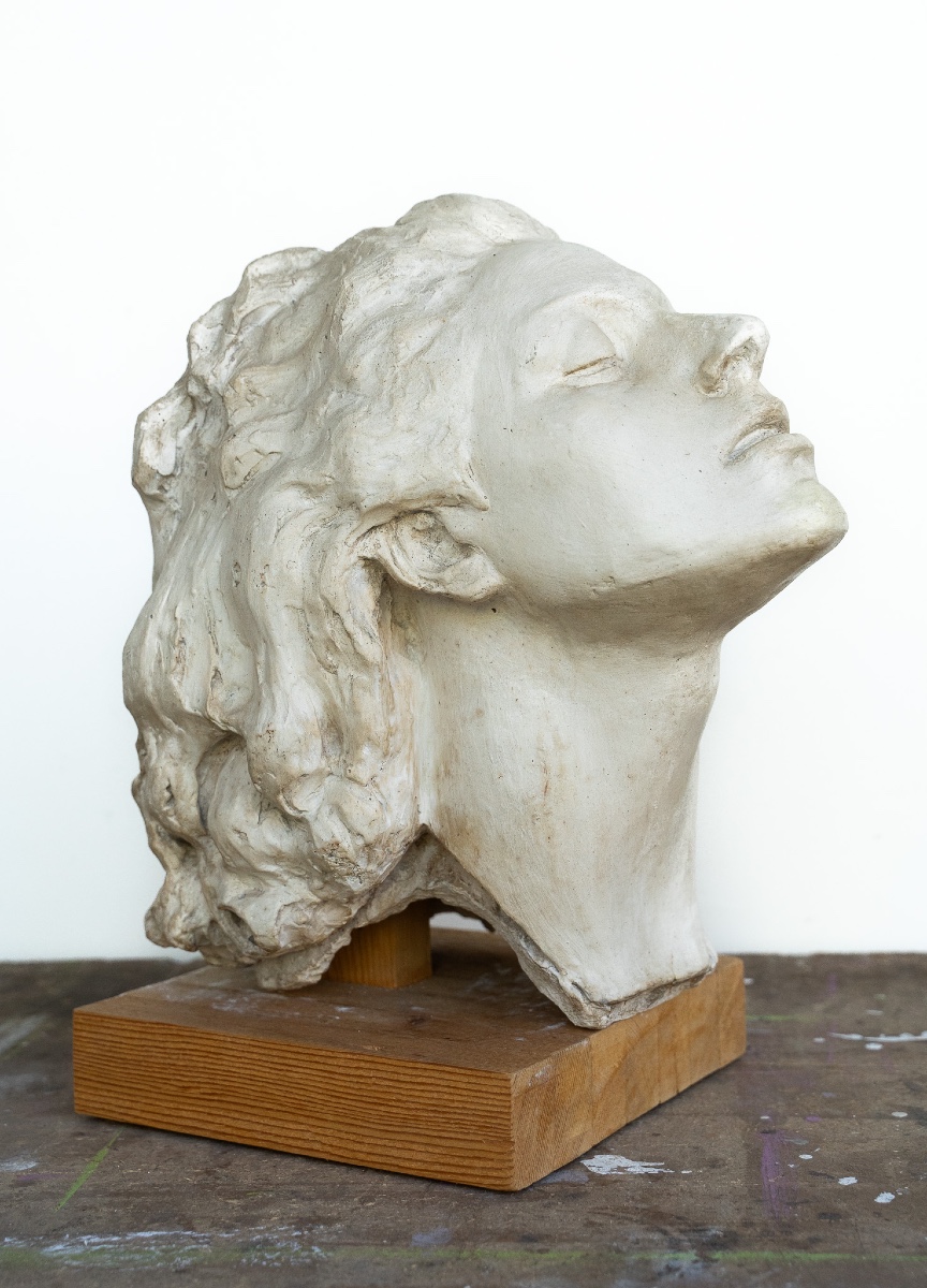 Tête féminine en plâtre – Giuseppe Siccardi, Bergame, début du XXe siècle