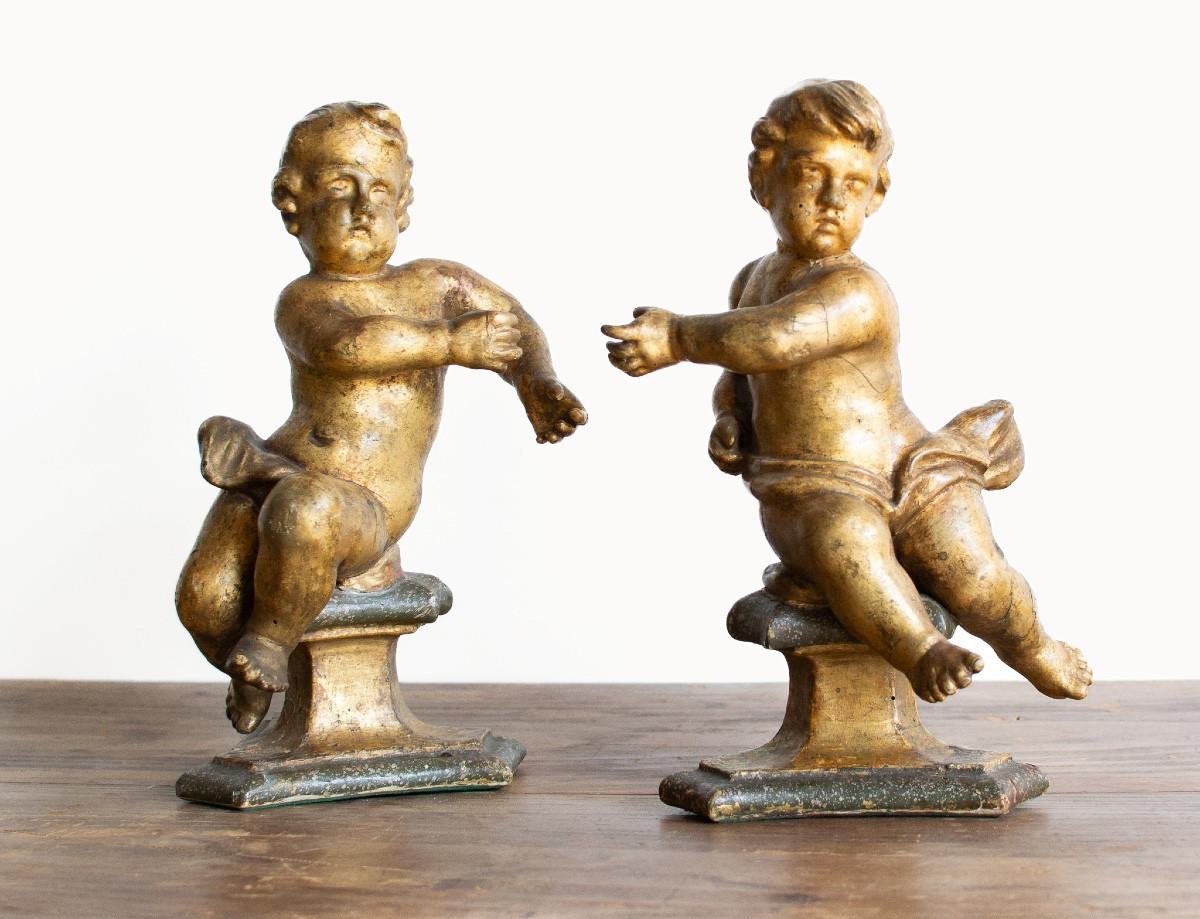 Paire de putti en bois doré et laqué – Lombardie, fin XVIIe siècle