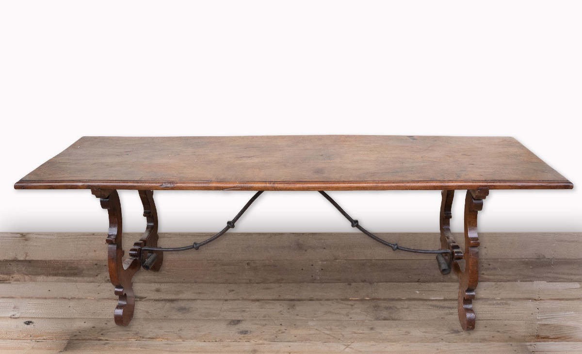 Venetian Walnut Fratino Table – Late 17th Century