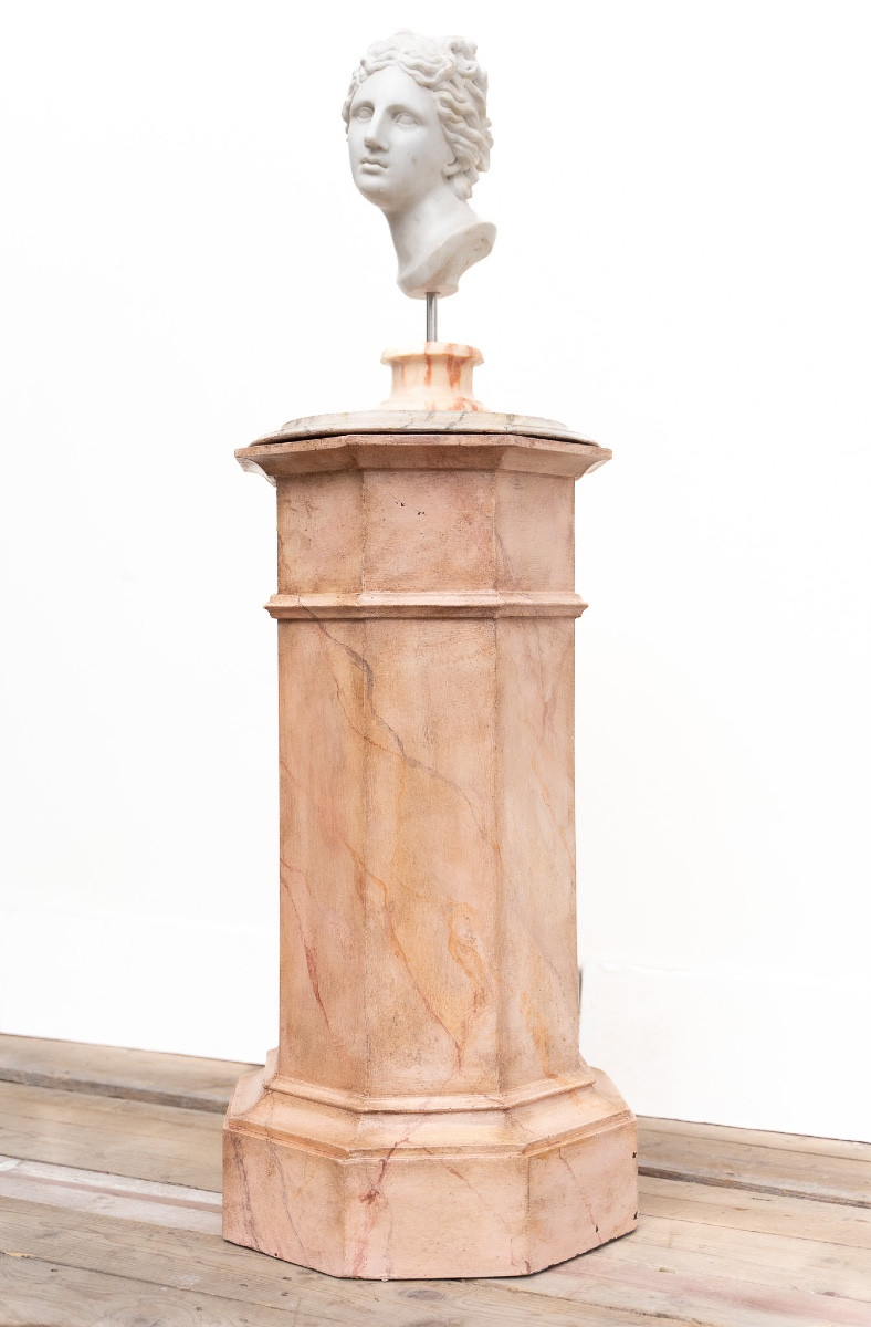 Bust Display Column – Veneto, 19th Century