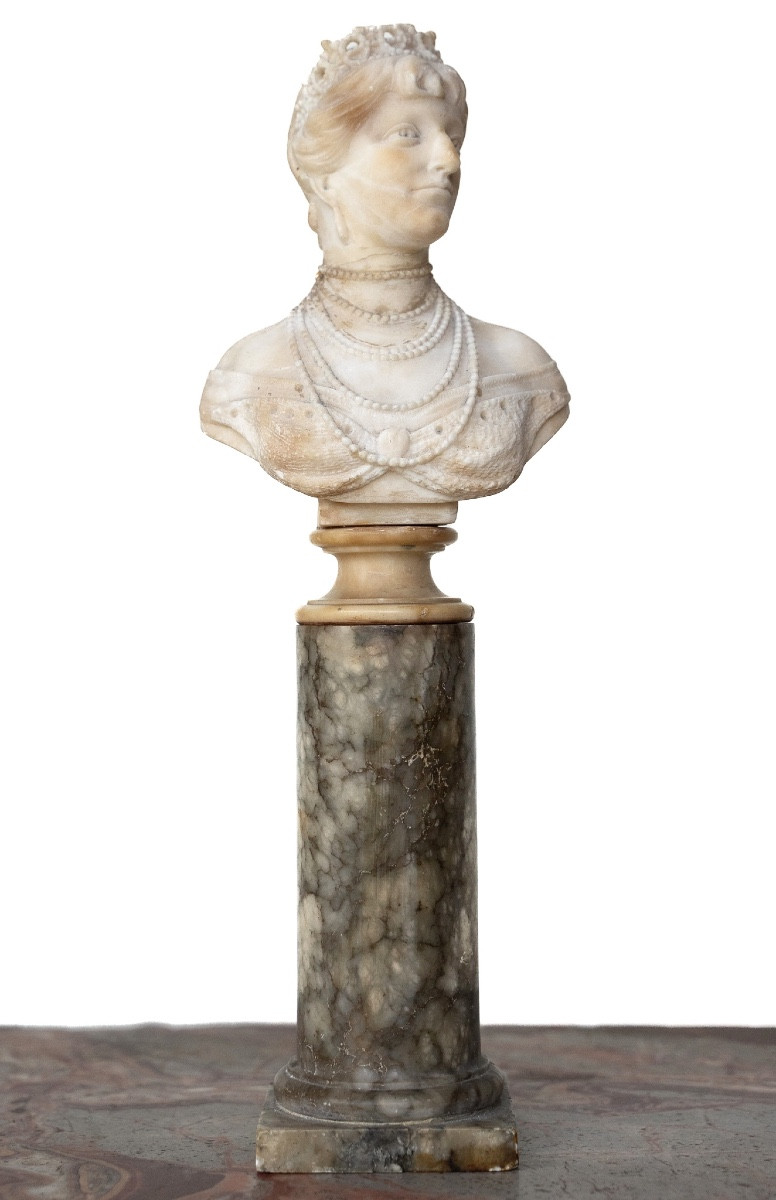 Bust Of Queen Margherita – Late 19th Century-photo-2