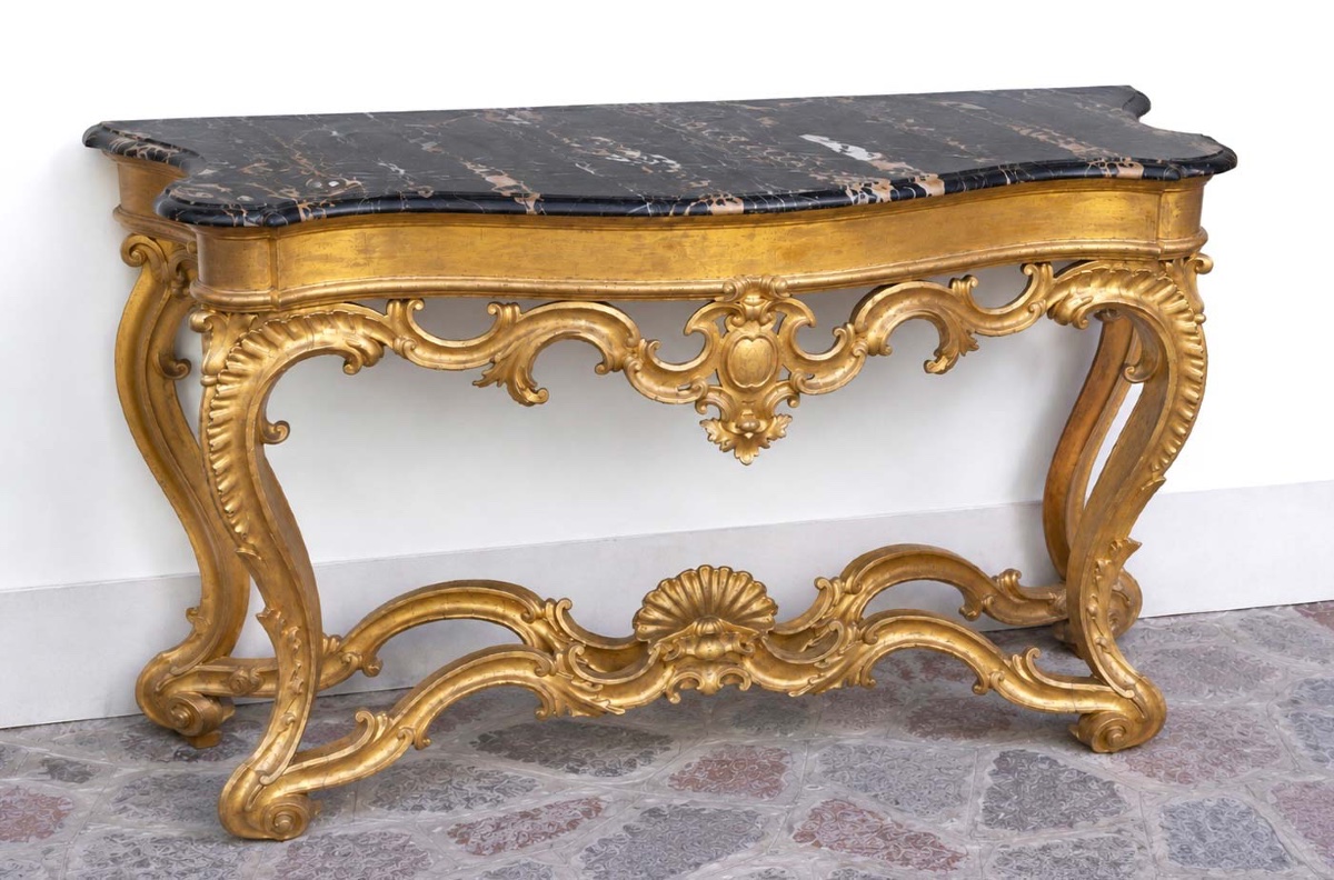 Console romaine en bois doré et marbre Portoro