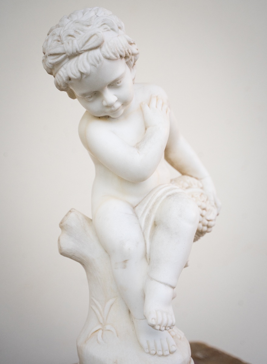 Paire de putti allégoriques en marbre de Carrare – XIXe siècle-photo-5
