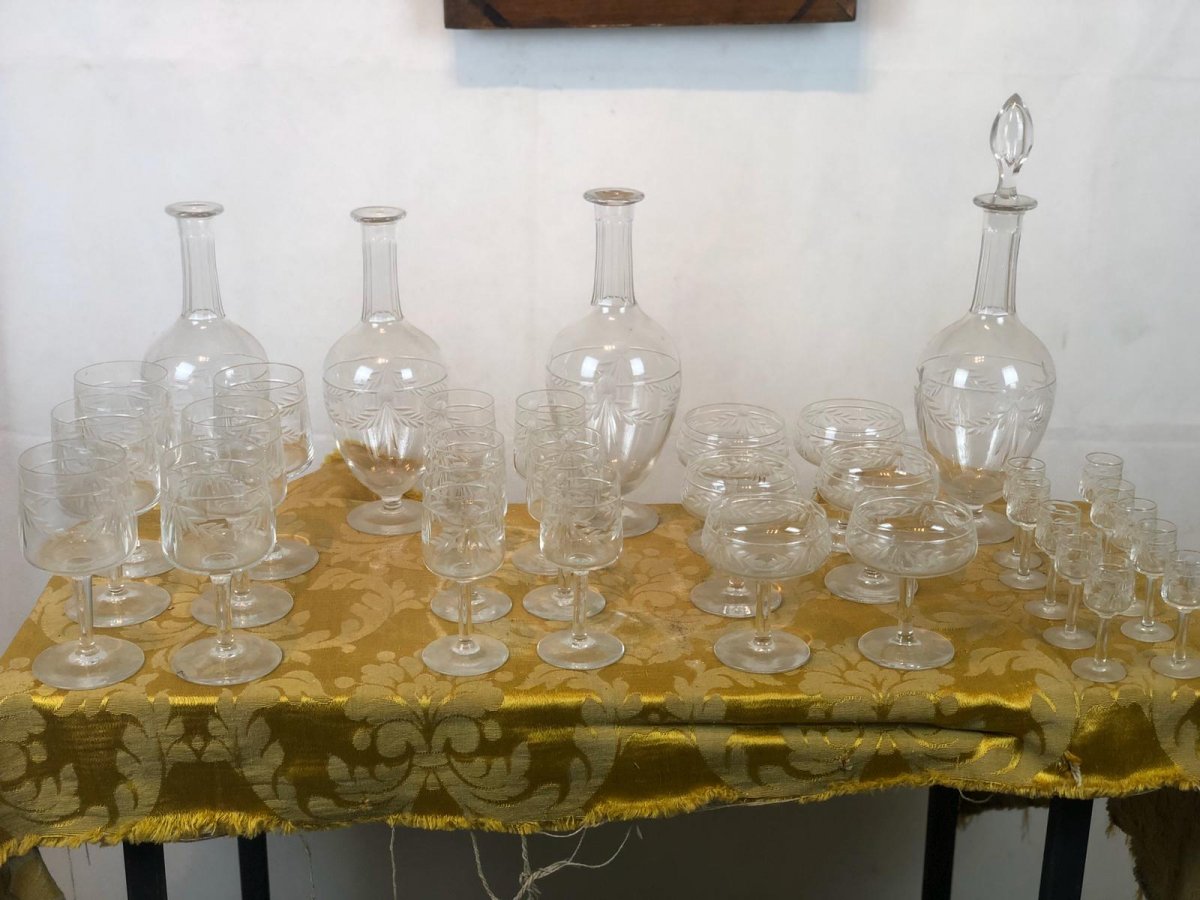 Early-20th Complete  Baccarat Crystal Service