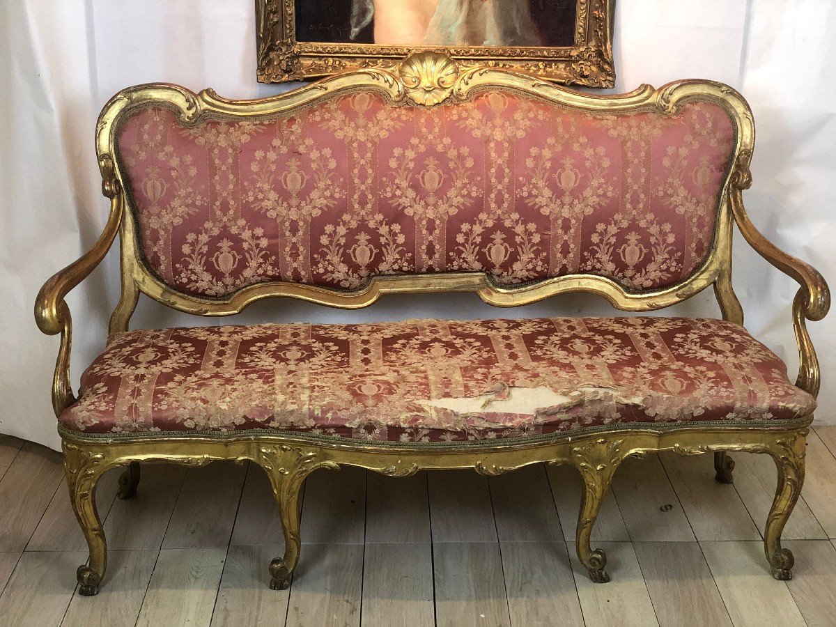 Antique Louis XV Sofa Of Venetian Origin In Gilded Wood-photo-2