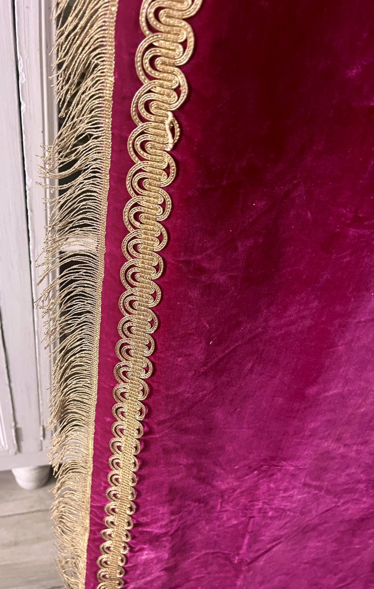 Grand Antépendium d’Autel en Velours Cramoisi et Galons d’Or – Textile Liturgique Baroque -photo-4